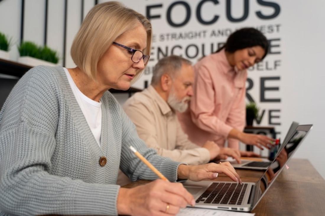 Le taux d'emploi des 55-64 ans en Poitou-Charentes est inférieur à la moyenne nationale